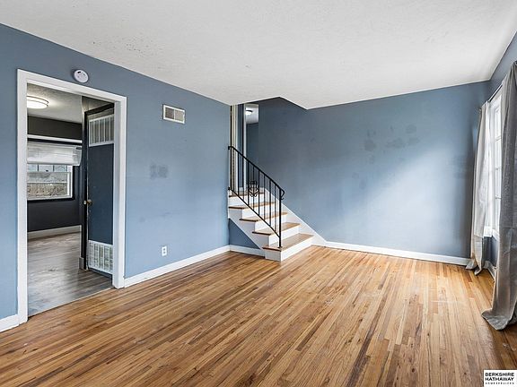 5th image of 3708 N 36th Ave