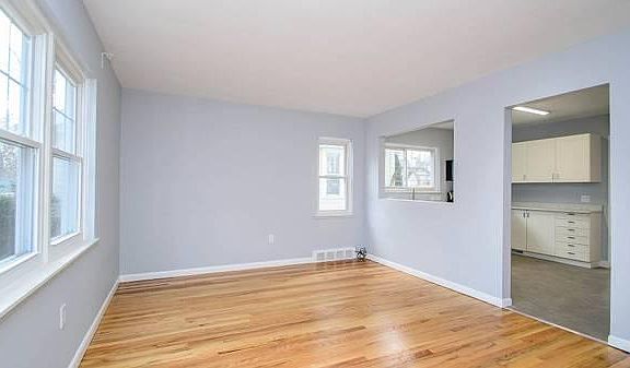 4th image of 200 S Revena Blvd