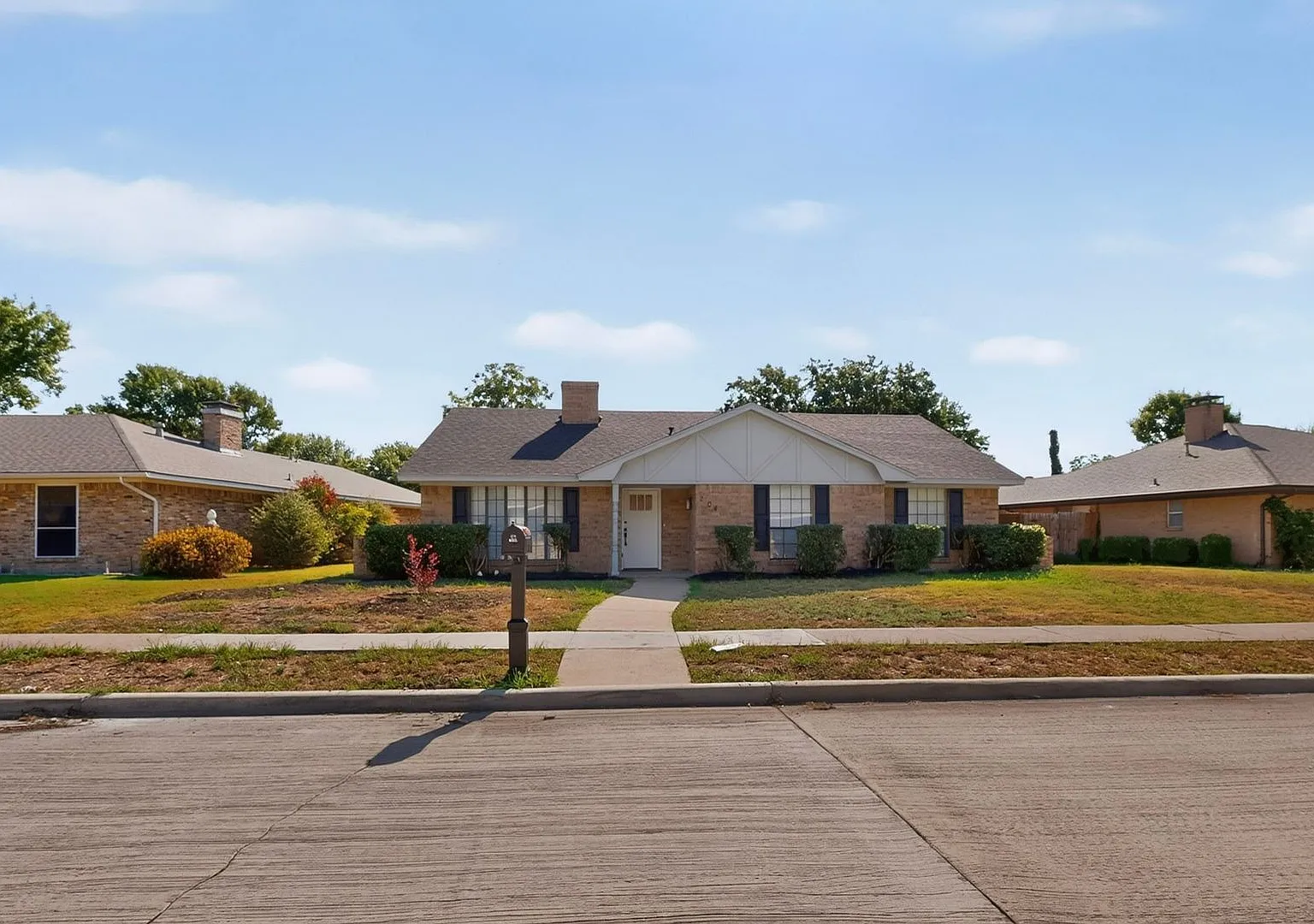 Newly Renovated Home In McKinney Ready To Be Yours — Photo 4