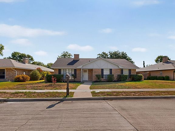 4th image of 204 Randy Lee Ln