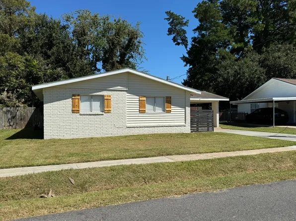 305 Harrell Dr, Lafayette, LA 70503