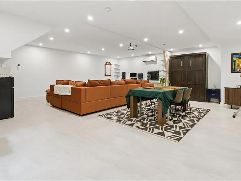 46 Kossuth Pl #1B — Photo 11