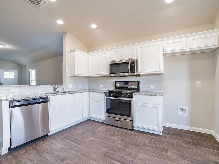14128 Macquarie Dr — Photo 11