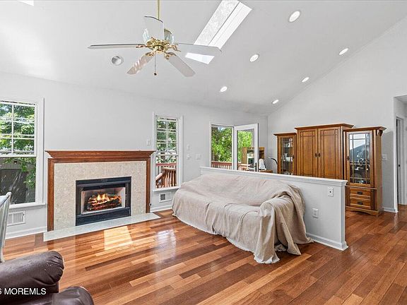 5th image of 123 Mermaid Drive