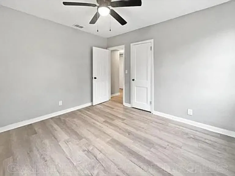 3336 Myra St — Photo 14