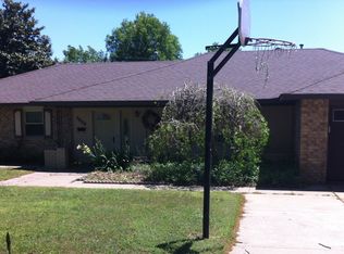 3004 E Hartford Ave, Ponca City, OK 74604