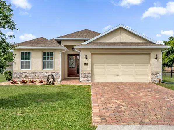 699 S Dixie Dr, Howey In The Hills, FL 34737