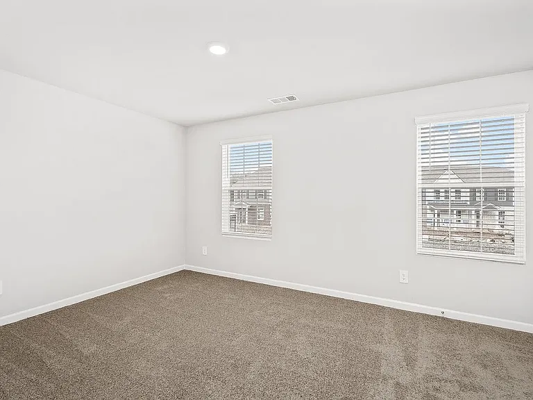 1024 Keyes Pl — Photo 15