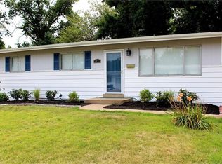2410 Flamingo Dr, Florissant, MO