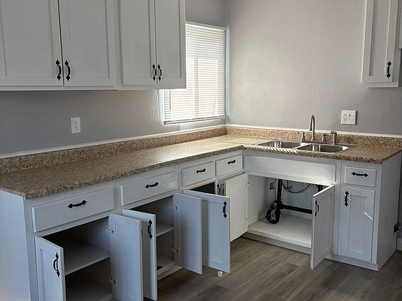 3rd image of 7365 Golondrina Dr