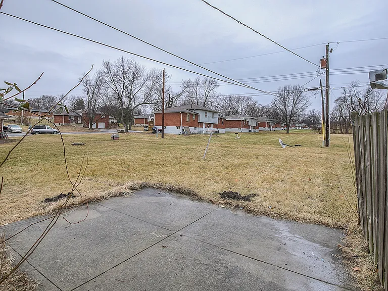 514 NE Corder St #B — Photo 27