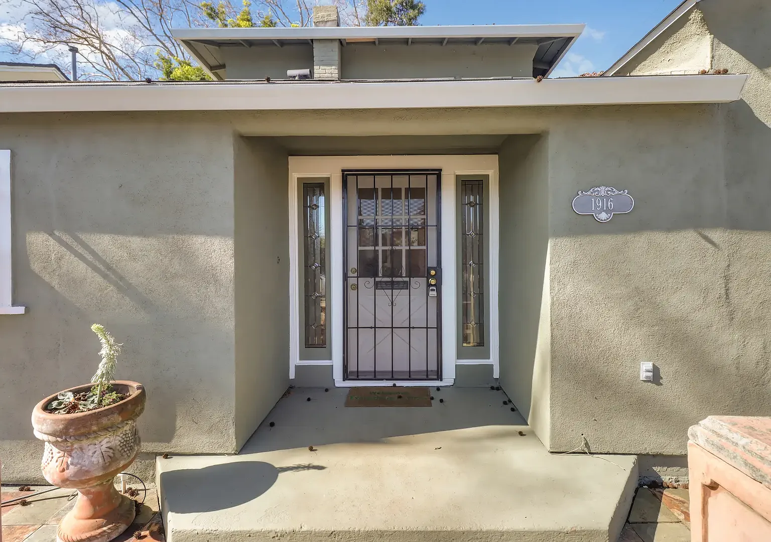 2 bed, 1206 sqft, $3,395 — Photo 3