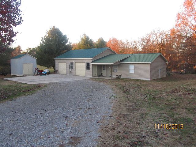 2nd image of 160 Michael Ln