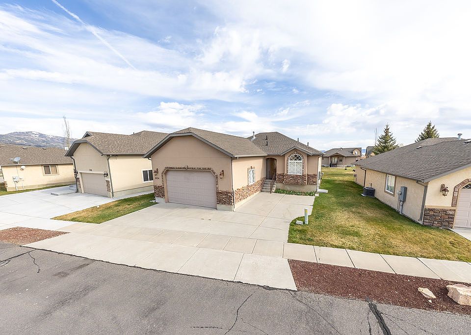 1st image of 2034 S Cottage Ln