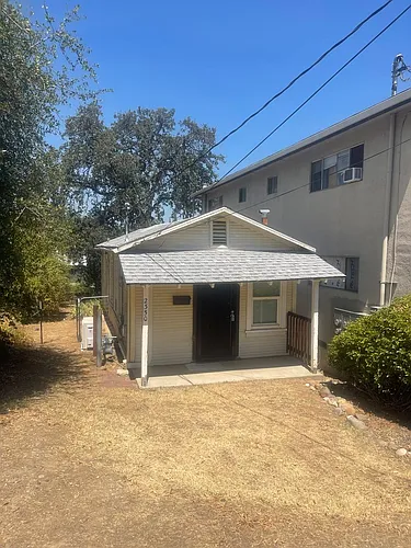 2350 Butte St Photo 1