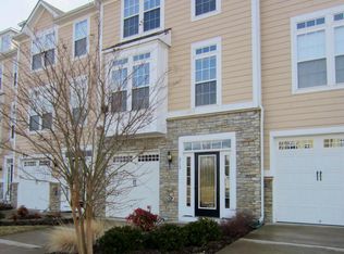 212 Monroe Point Dr, Colonial Beach, VA 22443