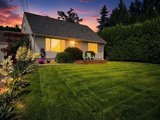 1st image of 32485 McRae Ave