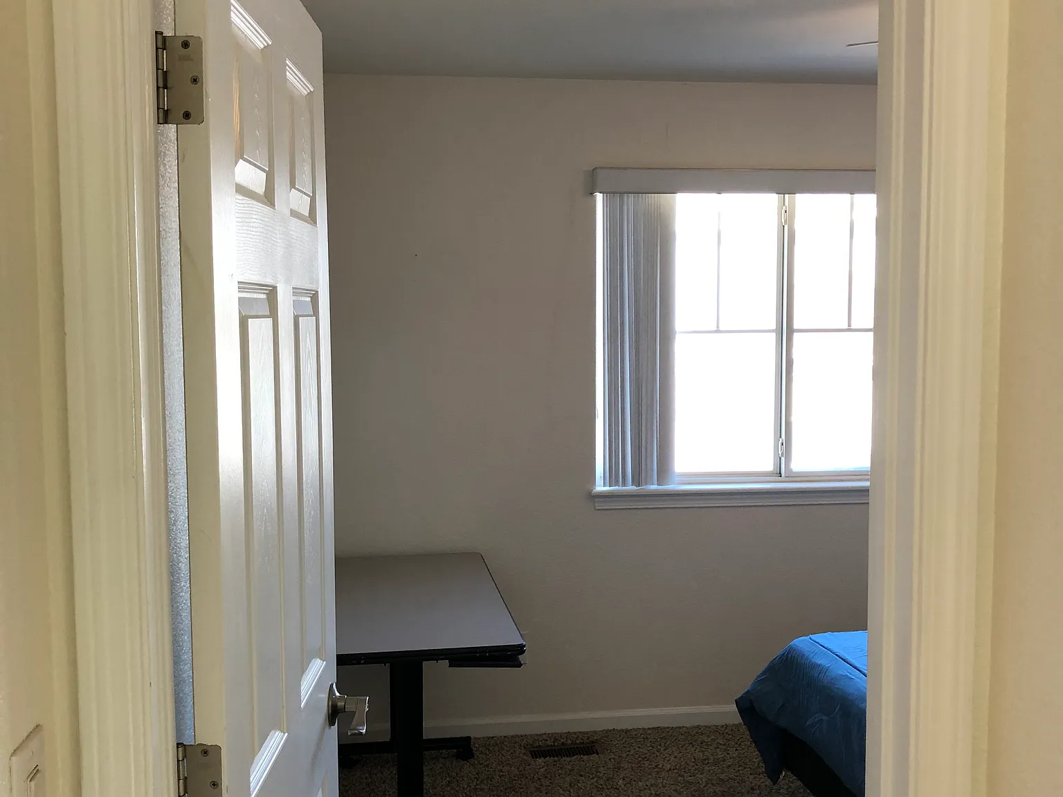 5 bed, 1998 sqft, $750 — Photo 4