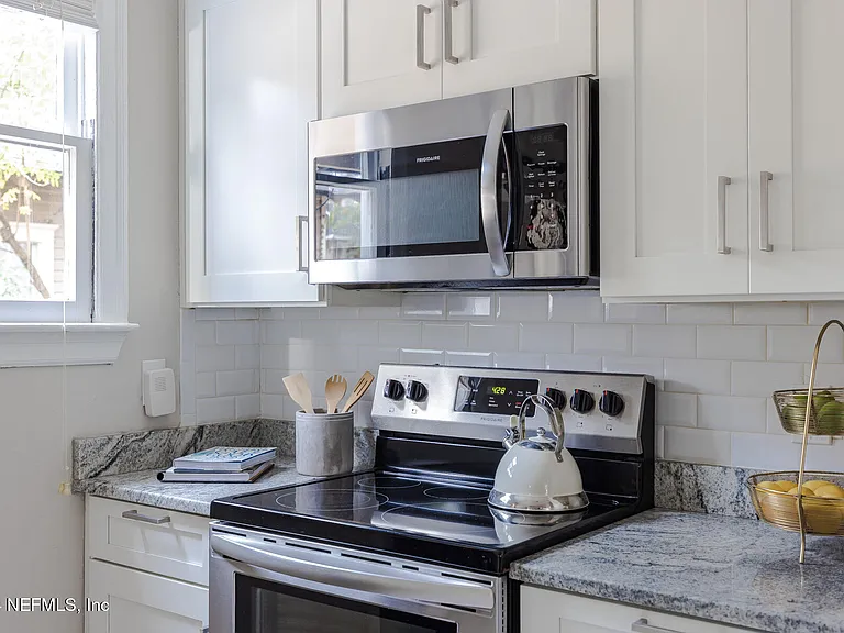 4620 Attleboro St — Photo 14