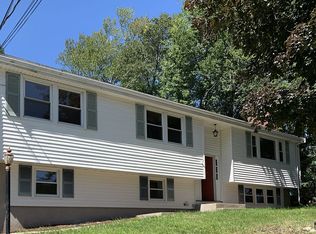 1015 Pleasant St, Framingham, MA 01701