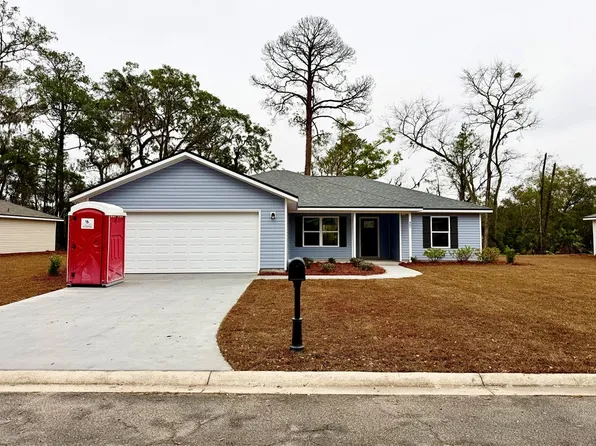 407 Old Mill Dr, Saint Marys, GA 31558