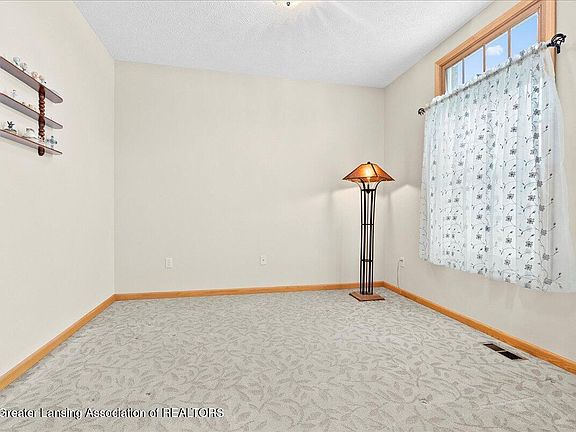 4th image of 2658 Sanibel Holw