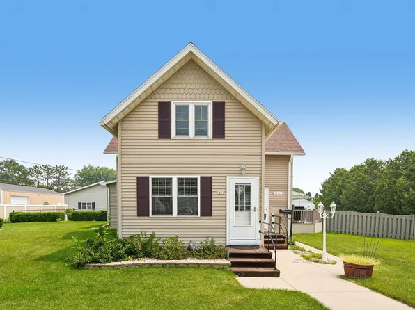 1212 6th St, Algoma, WI 54201