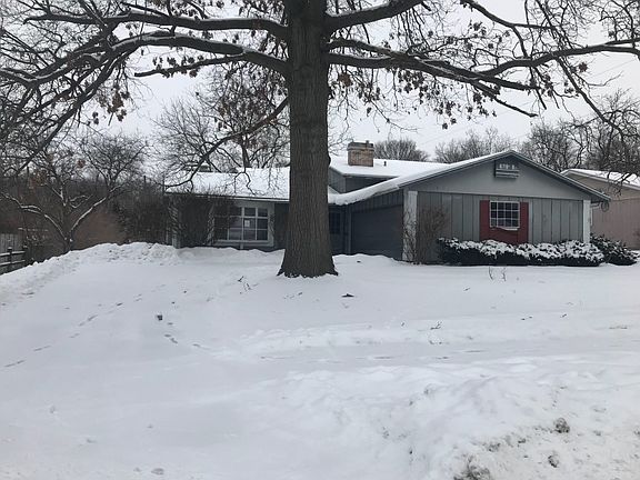3rd image of 1949 Brookmede Dr