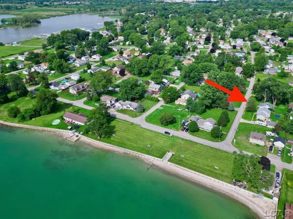 3369 5th St, Monroe, MI 48162