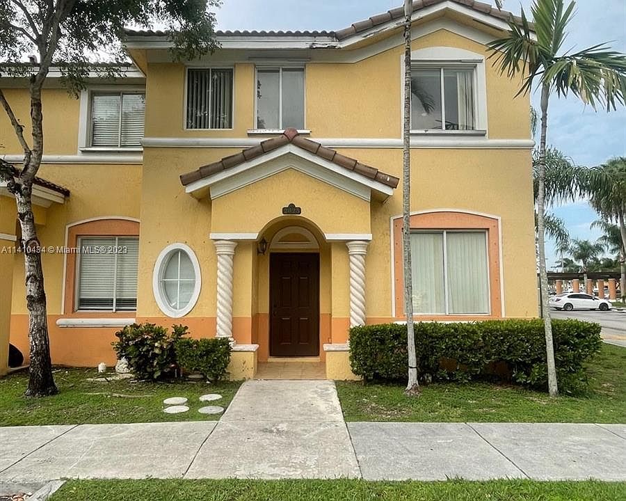 1st image of 2625 SE 14th Ave #398
