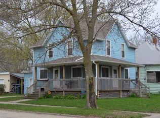 102 1st Ave NW, Oelwein, IA