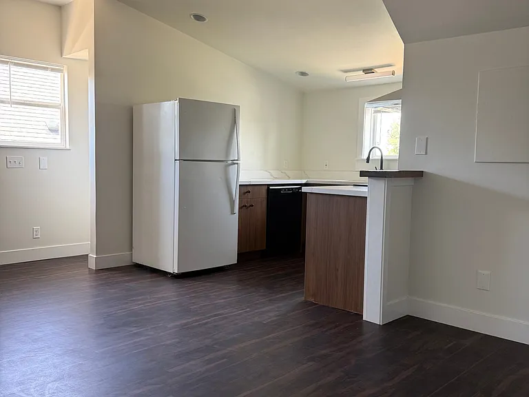 601 N K St #A — Photo 12
