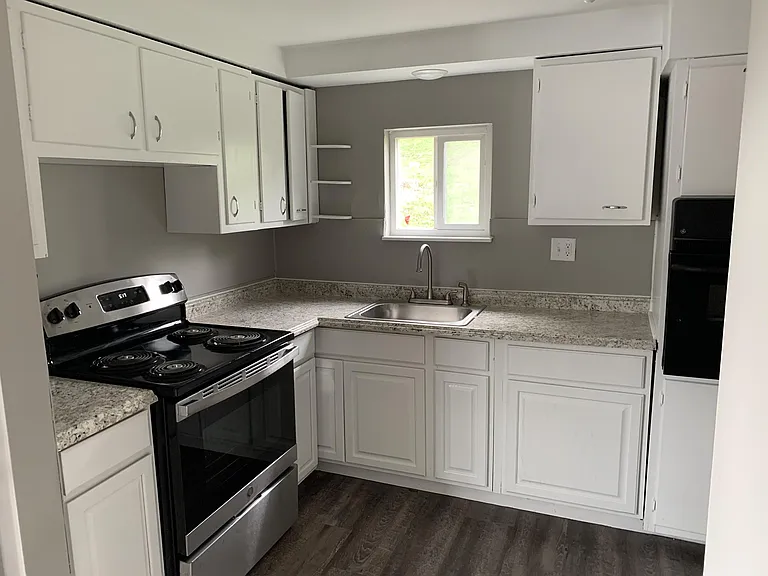 555 New Alexandria Rd #1 — Photo 1