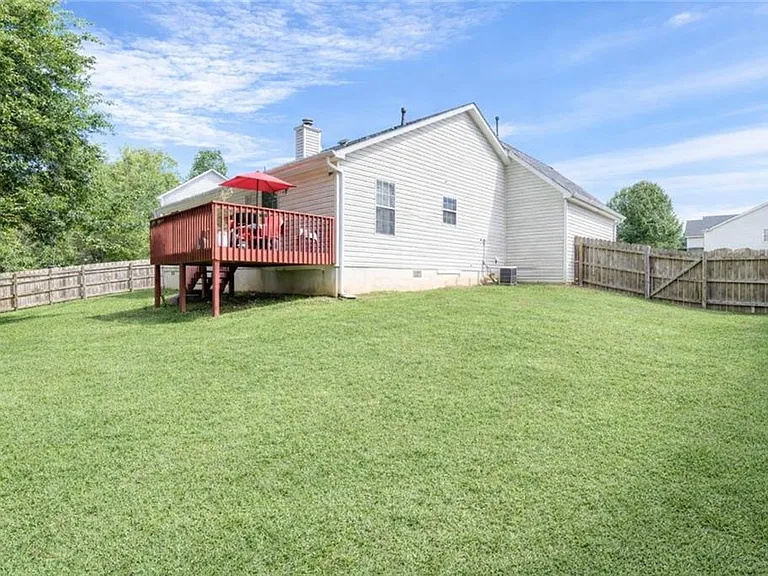 10348 Commons Xing — Photo 8
