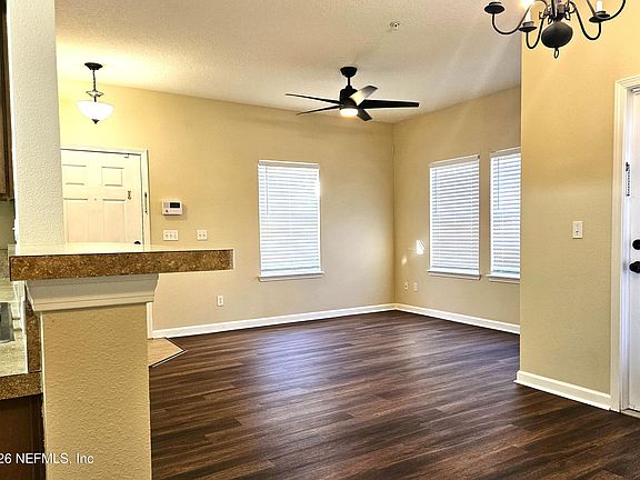 3rd image of 575 E OAKLEAF PLANTATION Parkway #1208