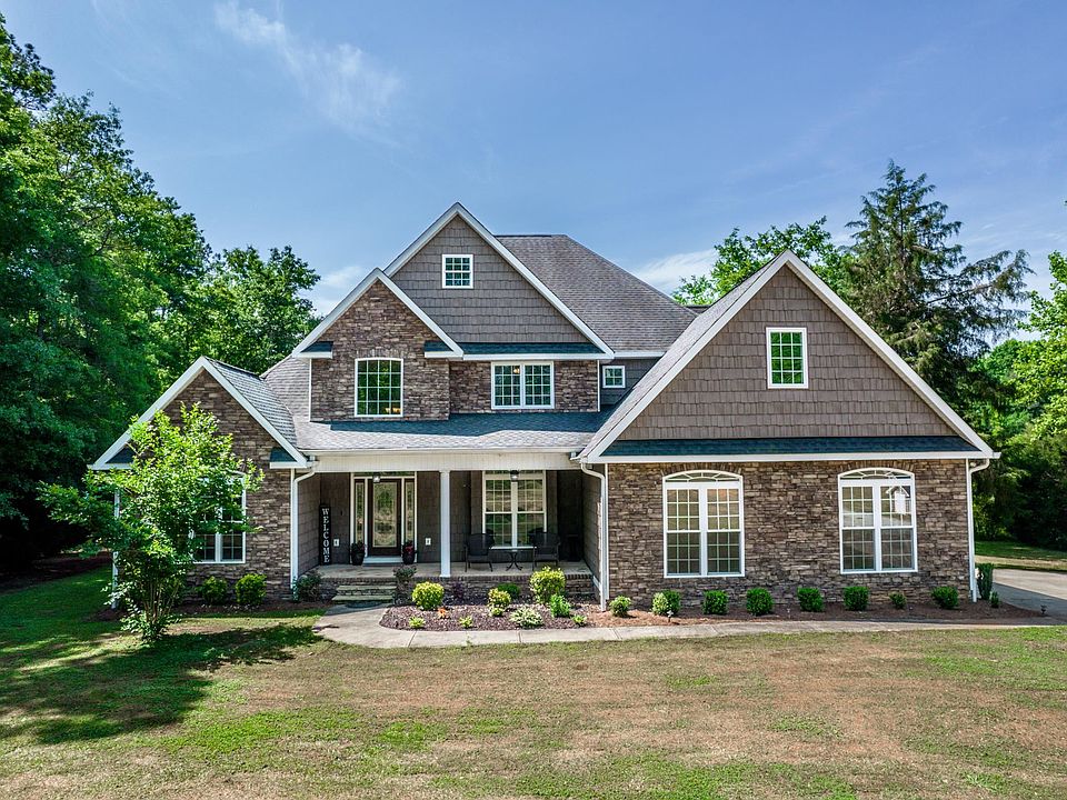 1st image of 216 Anchor Pointe Dr