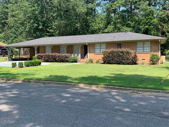 2nd image of 1605 Heritage Dr