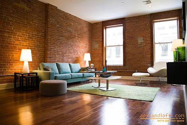 Rented by aptsandlofts.com | media 11