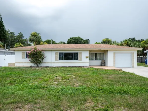8450 8th St N, Saint Petersburg, FL 33702