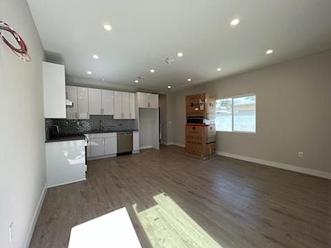 3rd image of 9158 Morehart Ave #B