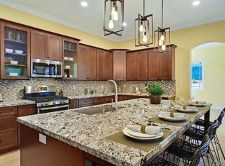 1220 Navel Pl, Vista, CA 92081