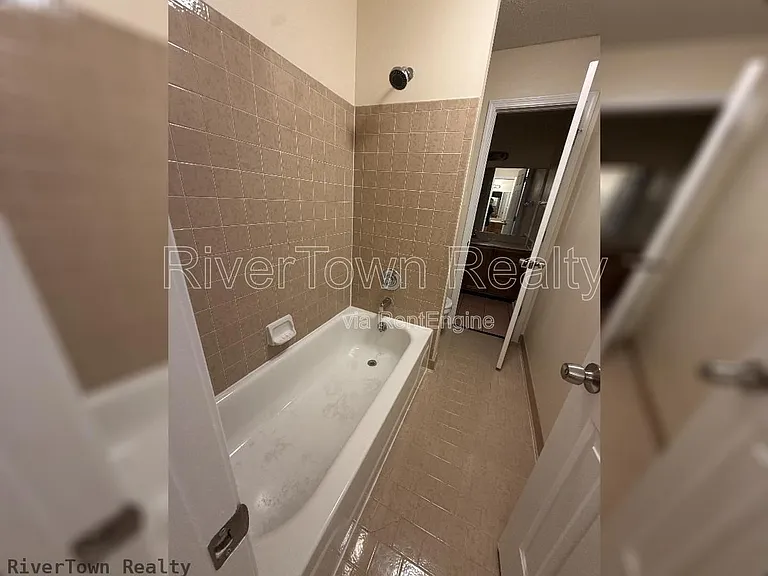 3693 Hyacinth Dr — Photo 2