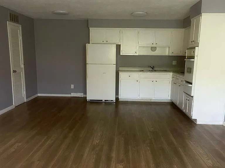 27800 Euclid Ave #28050 — Photo 6