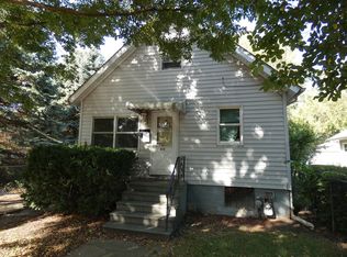 611 N Hickory St, Joliet, IL 60435