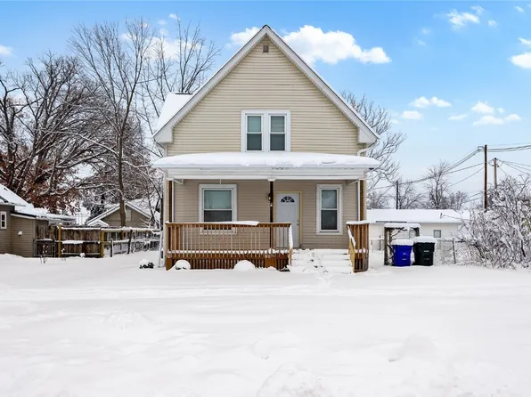 1305 1st St SW, Cedar Rapids, IA 52404