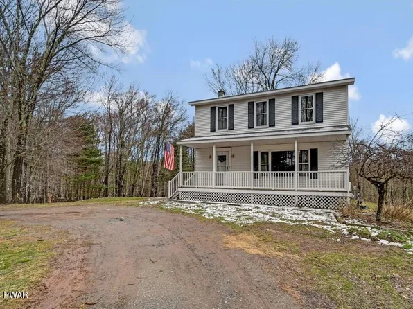 19 Ripple Ln, Beach Lake, PA 18405