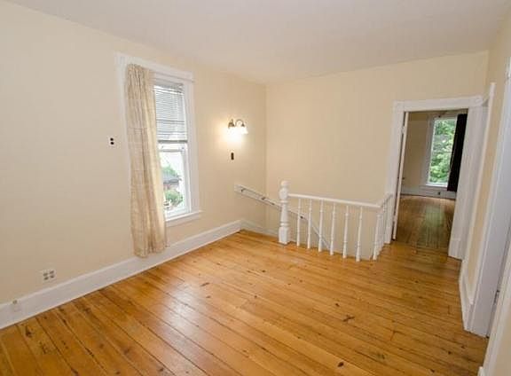 5th image of 830 Park Ave