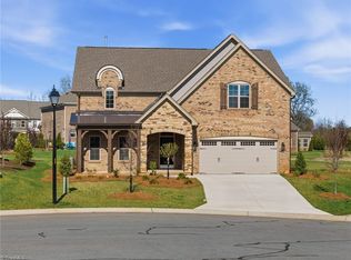 1092 Tulloch Ct, Burlington, NC 27215