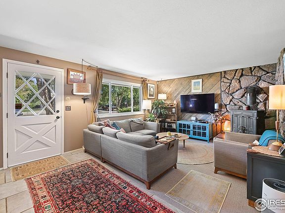 5th image of 1072 Kane Dr