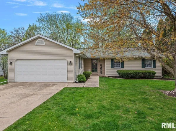 112 Price Pl, Williamsville, IL 62693
